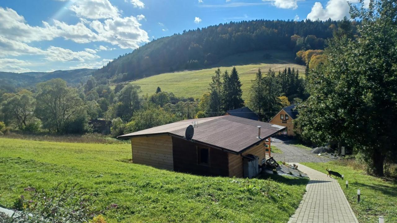 Lesny Dzban Hotell Komańcza Exteriör bild